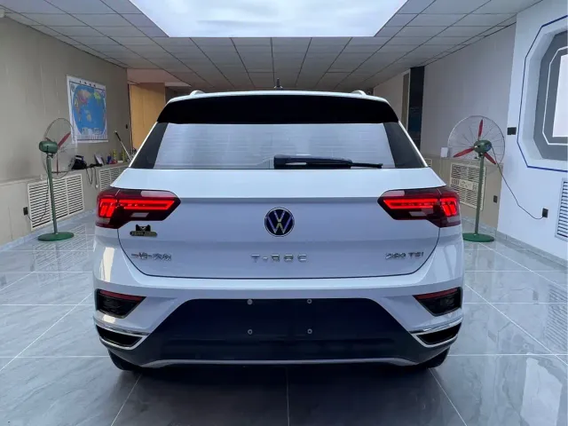 Volkswagen T-Roc — Фото автомобиля 5