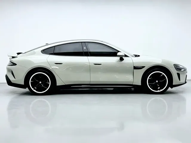 Xiaomi Auto Xiaomi SU7 2024 RWD Long Range Intelligent Driving Edition — Фото автомобиля 19