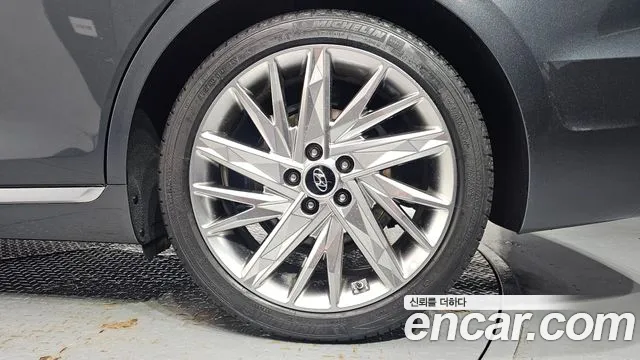 Hyundai Grandeur Новый Grandeur IG — Фото автомобиля 15