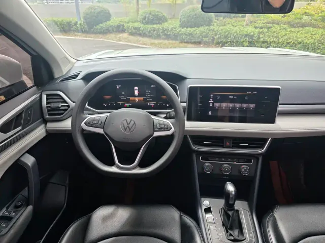 Volkswagen Tharu — Фото автомобиля 8