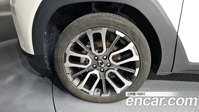 KG_Mobility_Ssangyong Torres Torres Битопливный 1.5 4WD — Фото автомобиля 5