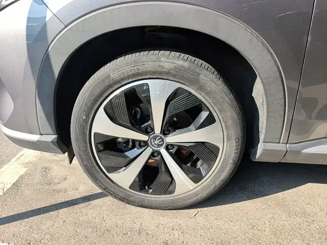 BYD Song PLUS — Фото автомобиля 22