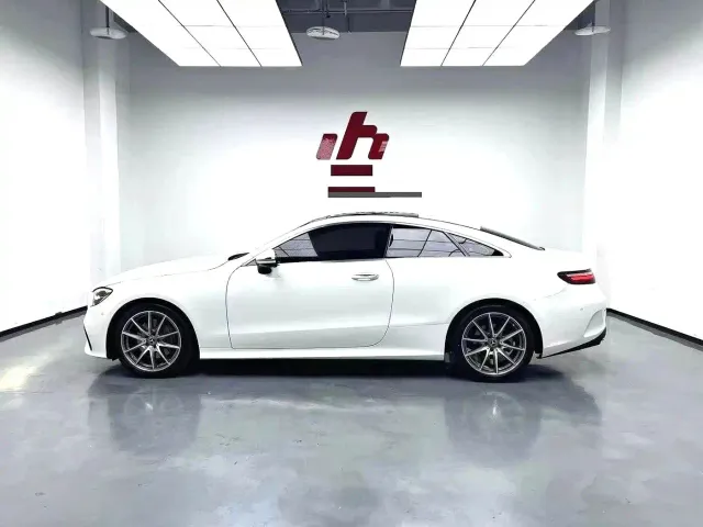 Mercedes-Benz E-Class — Фото автомобиля 6