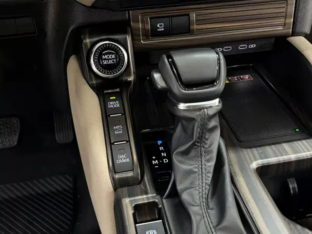 Toyota Prado — Фото автомобиля 16
