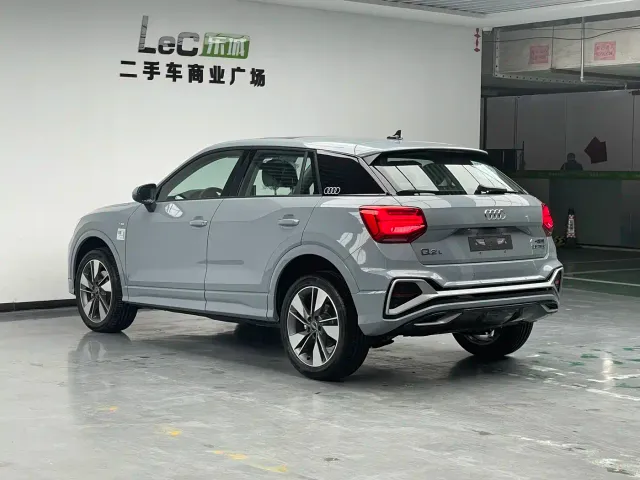 Audi Q2L — Фото автомобиля 6