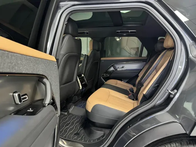 Land Rover Range Rover Sport — Фото автомобиля 6