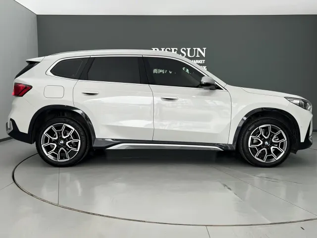 BMW BMW X1 2023 sDrive25Li M Sport Package — Фото автомобиля 13