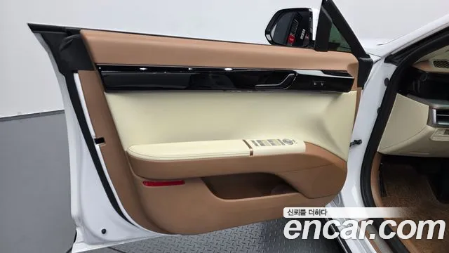 Hyundai Grandeur GN7 — Фото автомобиля 13