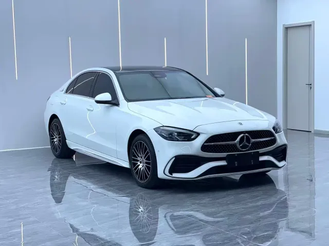 Mercedes-Benz C-Class — Фото автомобиля 3