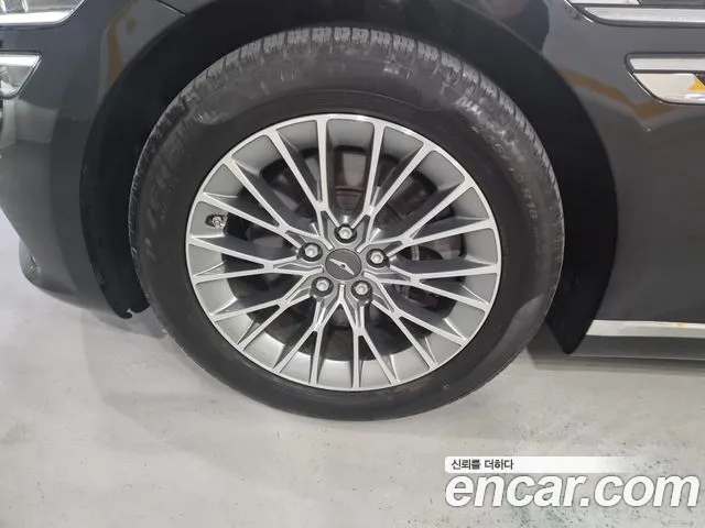 Genesis G80 RG3 — Фото автомобиля 18