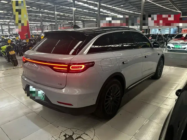 Leapmotor C11 — Фото автомобиля 7