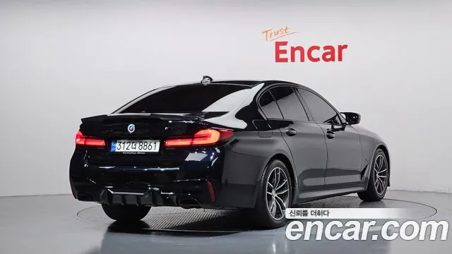 BMW 5 Series G30 — Фото автомобиля 2