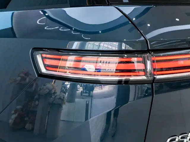 Nio ES8 — Фото автомобиля 9
