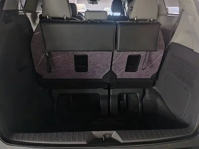 Toyota Granvia — Фото автомобиля 8