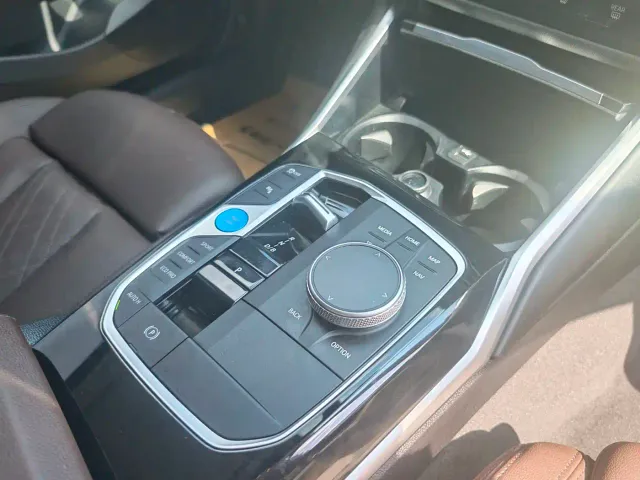 BMW i3 — Фото автомобиля 14
