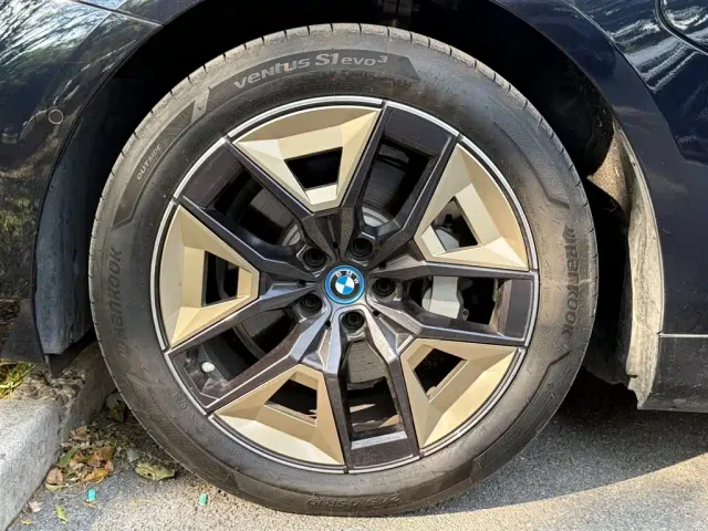BMW i5 — Фото автомобиля 17