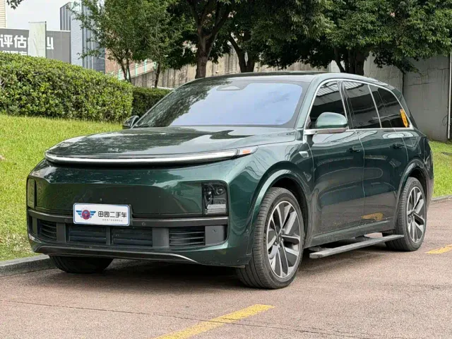 Фотография автомобиля — Li Auto L9