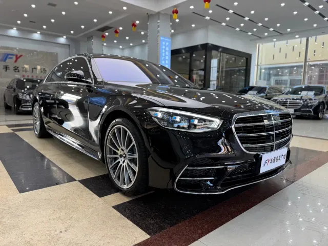 Mercedes-Benz S-Class — Фото автомобиля 3