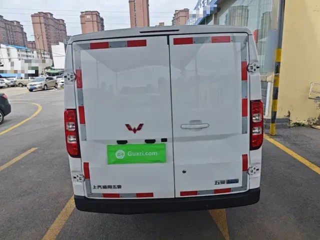 Wuling Yangguang — Фото автомобиля 5