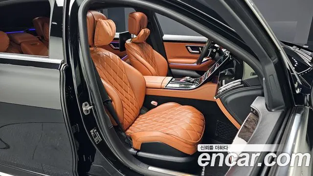 Mercedes-Benz S-Class — Фото автомобиля 4