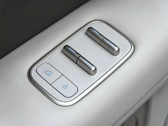 IM Motors LS6 — Фото автомобиля 24