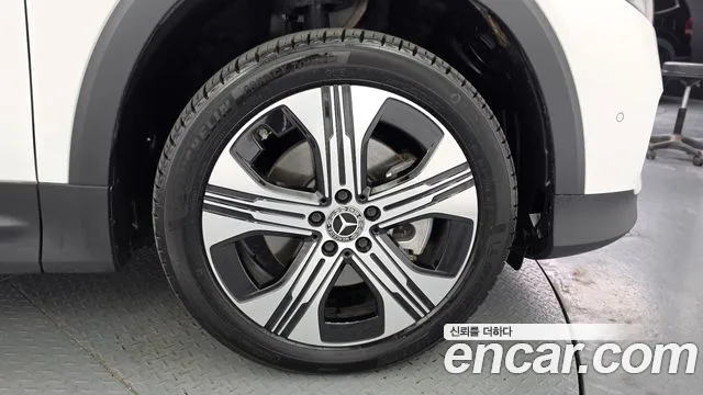 Mercedes-Benz EQB X243 — Фото автомобиля 6