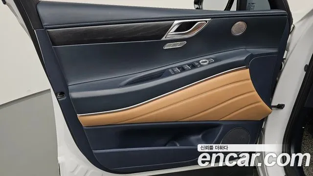 Genesis GV80 2.5T Бензин AWD — Фото автомобиля 12