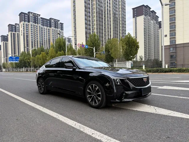 Фотография автомобиля — Cadillac CT5