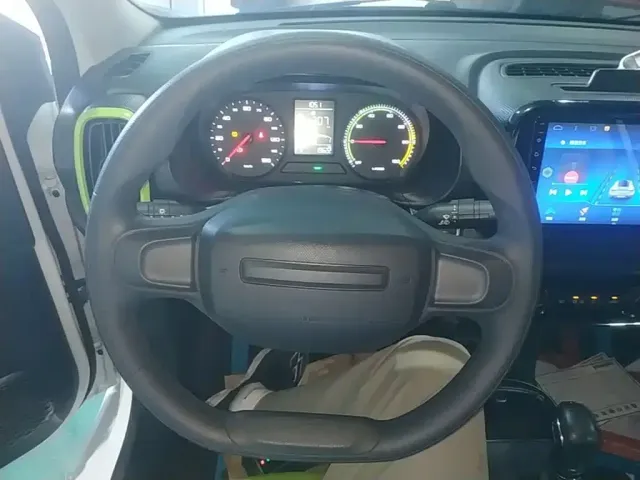 Roewe Kaiwei CLEVER 2021 302km New Four-Seat Super Edition — Фото автомобиля 10