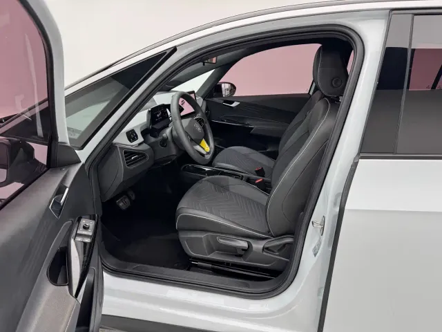 Volkswagen ID.3 — Фото автомобиля 11