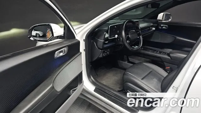 Hyundai Ioniq 6 — Фото автомобиля 10