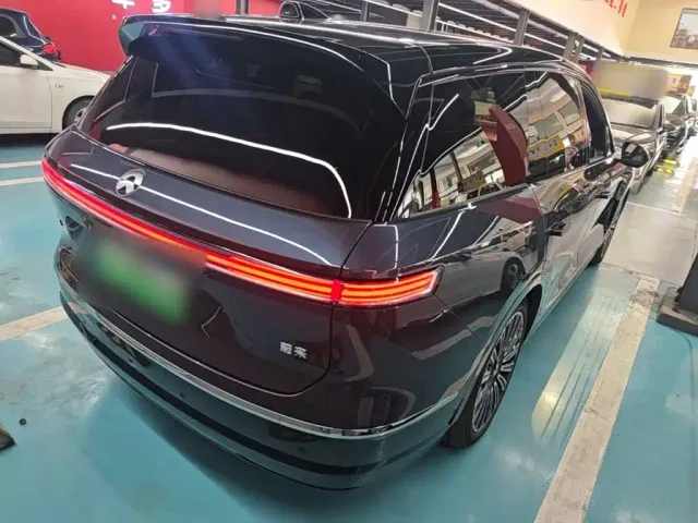 Nio ES8 — Фото автомобиля 6
