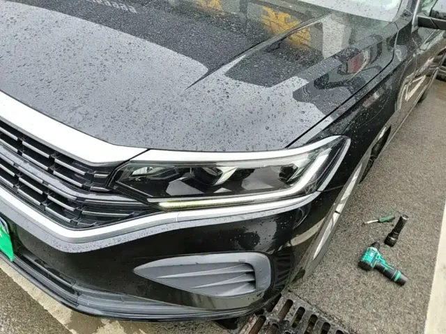 Volkswagen Passat 2025 Outstanding 280TSI Business Edition — Фото автомобиля 23