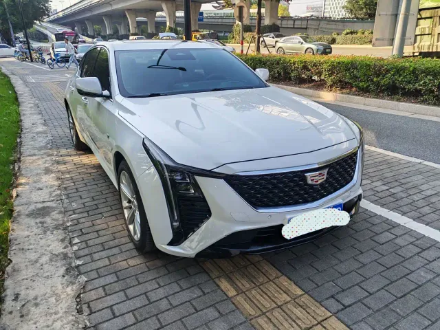 Cadillac CT5 — Фото автомобиля 6