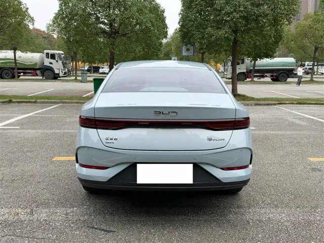 BYD Qin PLUS — Фото автомобиля 14