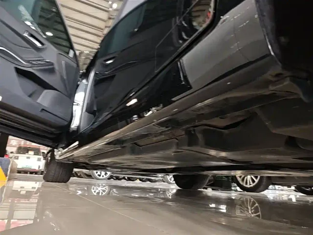 Toyota Avalon — Фото автомобиля 21