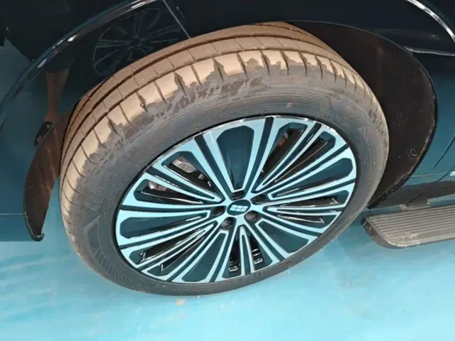 Geely Galaxy M9 — Фото автомобиля 22
