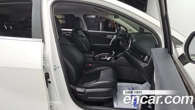 Kia Sportage Sportage 5-е поколение Бензин 1.6 турбо 2WD — Фото автомобиля 12