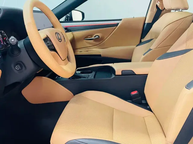 Lexus ES — Фото автомобиля 9