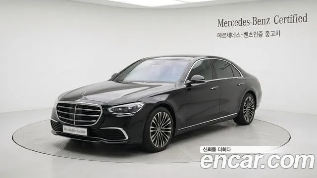 Фотография автомобиля — Mercedes-Benz S-Class