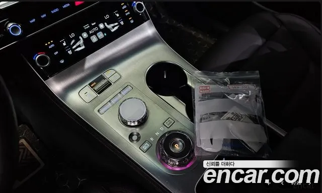 Genesis GV70 3.5T Бензин AWD — Фото автомобиля 9