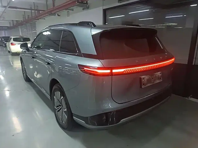 Xpeng G9 — Фото автомобиля 4
