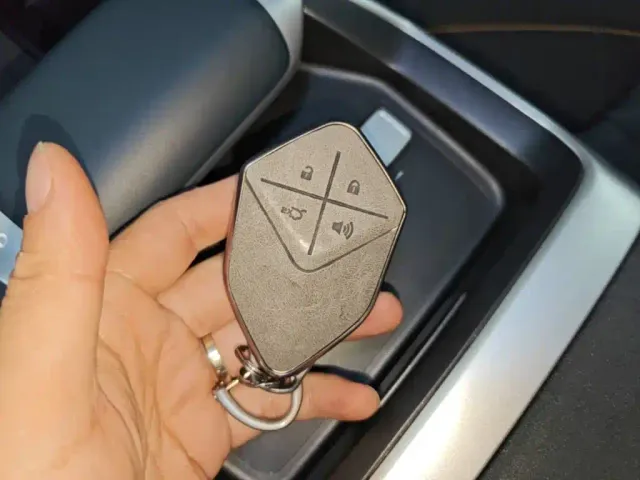 Deepal Deep Blue G318 2025 Worry-Free Cross 4WD Secret Realm Edition — Фото автомобиля 8