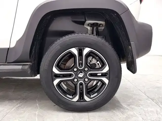 Baojun Yep — Фото автомобиля 19
