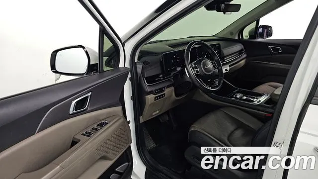 Kia Carnival — Фото автомобиля 10