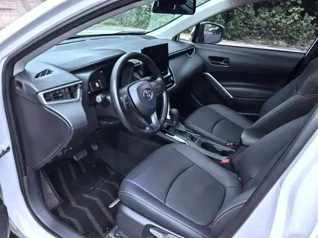 Toyota Corolla Cross — Фото автомобиля 5