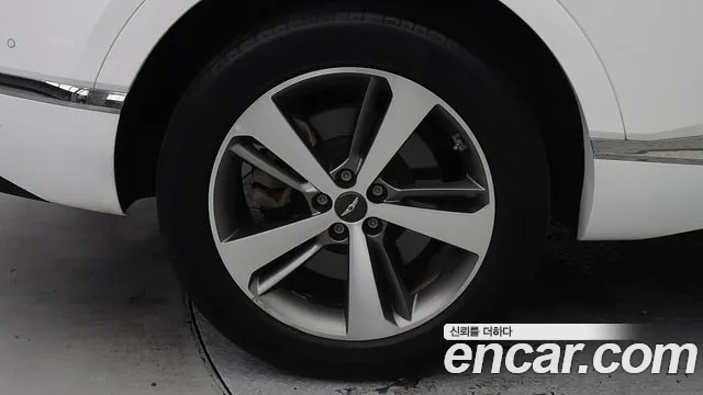Genesis GV80 — Фото автомобиля 16