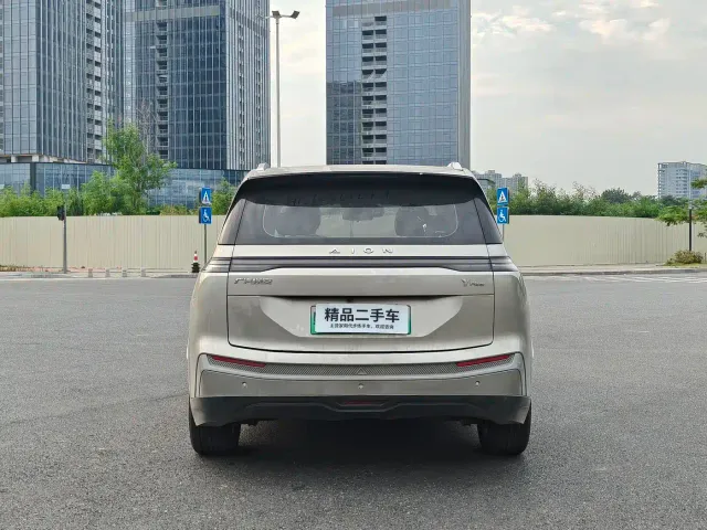 GAC Aion Y — Фото автомобиля 14
