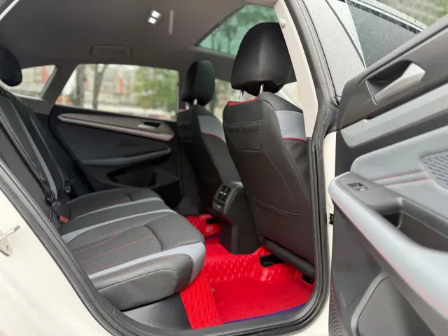 Volkswagen Lamando — Фото автомобиля 10