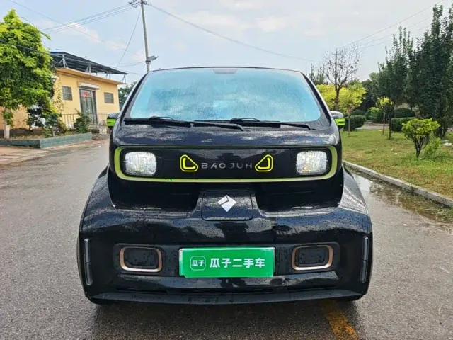 Baojun KiWi EV — Фото автомобиля 2
